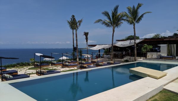 Ulu Cliffhouse Breathtaking Pool View