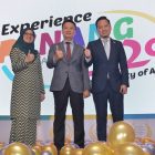 Mdm Ida Harlina Mohd Idris, Deputy Director for Tourism Malaysia Singapore Office, YB Yeoh Soon Hin, State Exco for Tourism, Arts, Culture & Heritage, Mr Ooi Chok Yan