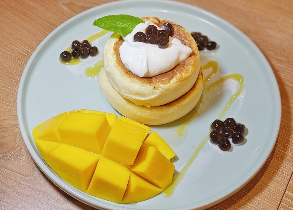 Mango Souffle Pancake