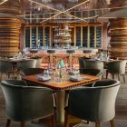 CÉ LA VI Restaurant